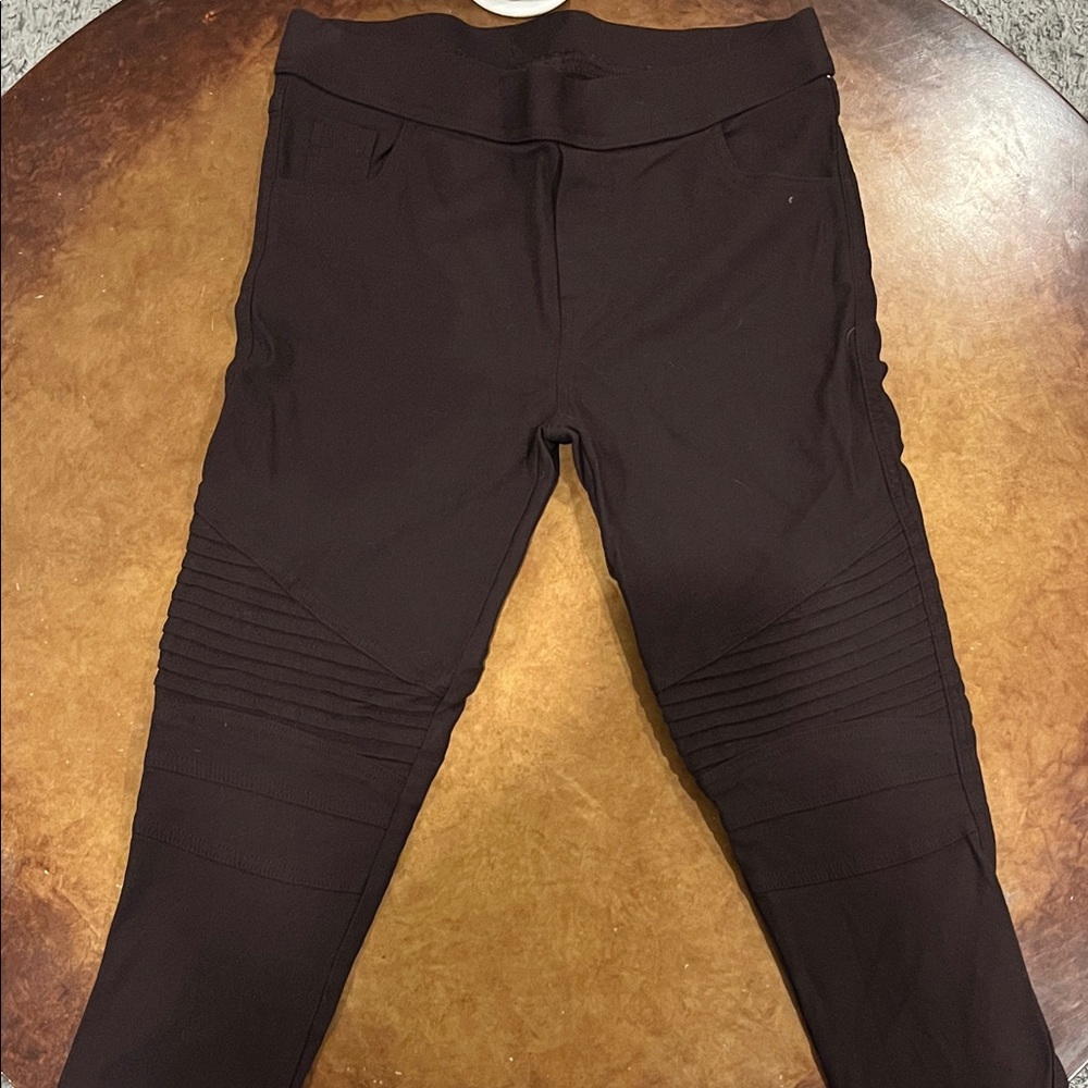 Amaryllis Women's Black Jeggings